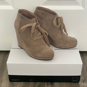 Dolce Vita Gael Booties - Taupe Suede